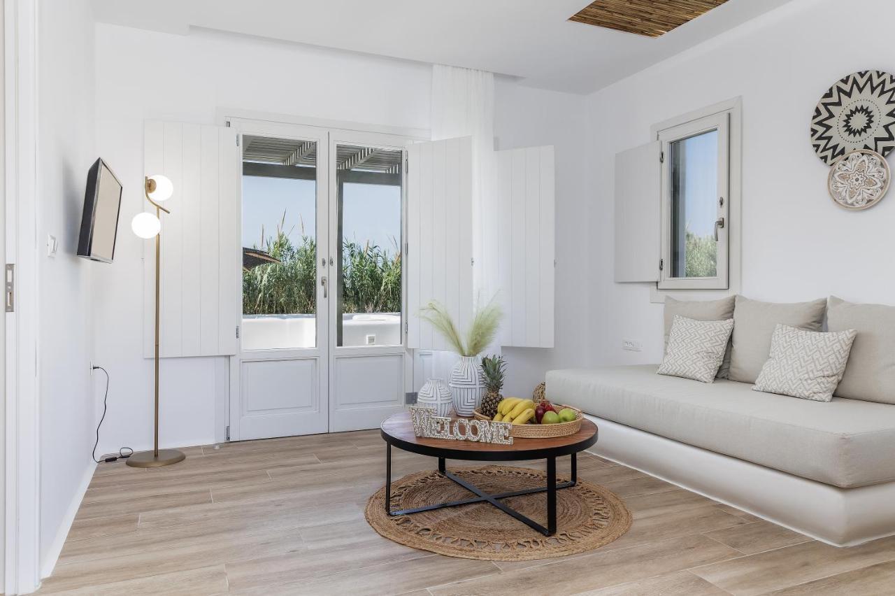 Arsenis Luxury Villas Plaka  Exterior photo